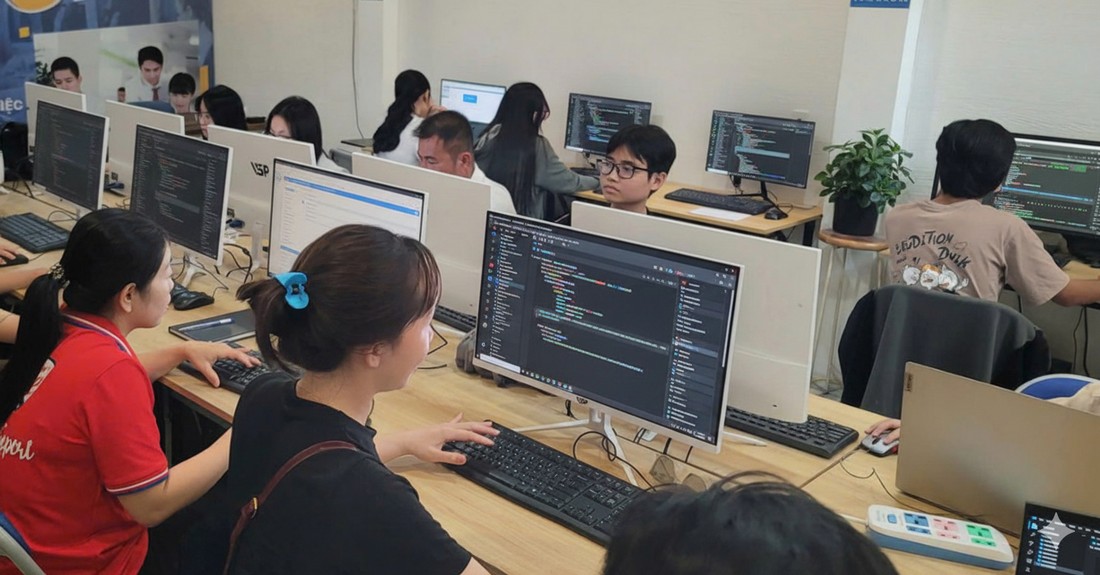 Nội Dung Khóa Học Thiết Kế Website Với AI Code No Code