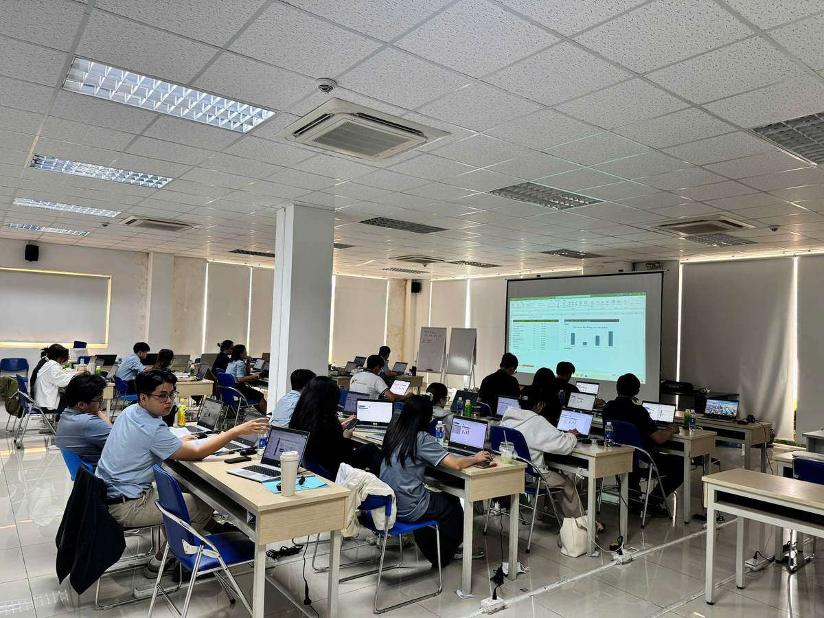 Toàn cảnh khóa đào tạo Excel cơ bản nâng cao tại Hyosung Đồng Nai