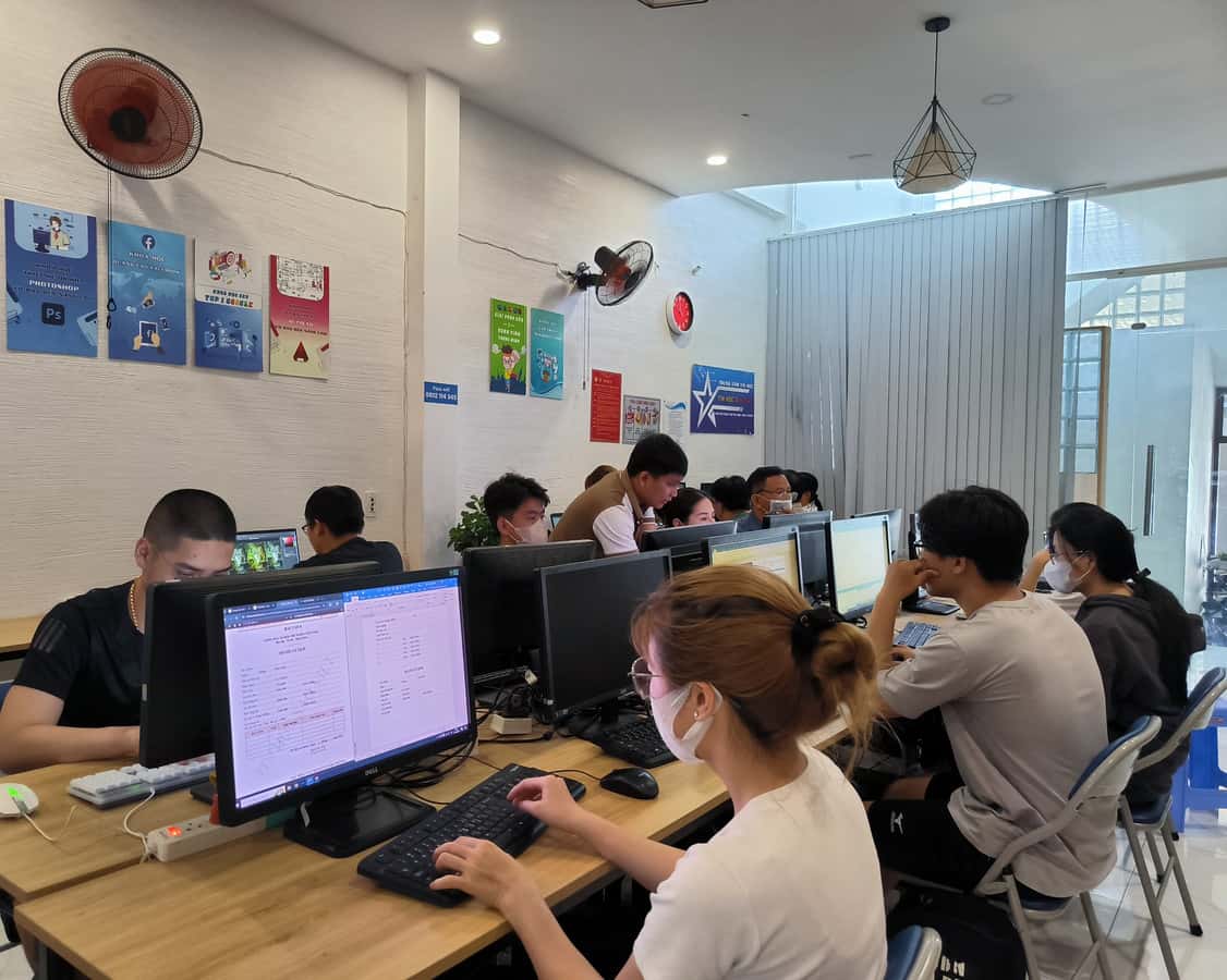 học hành chính nhân sự tân bình